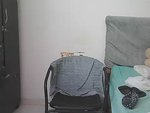 AlphaLatinoBear webcam