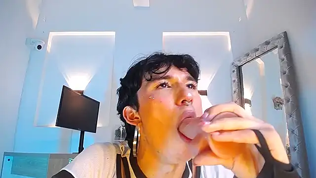 jullian_ricci webcam