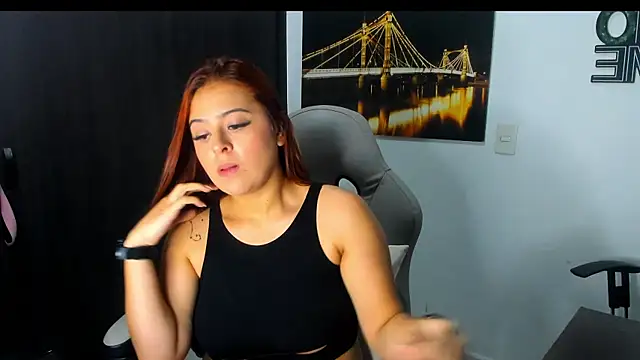 MEGAAN_HILTONN webcam