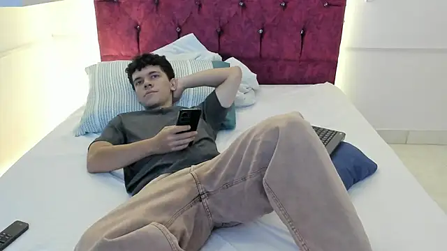 Noah_Rodrigez webcam