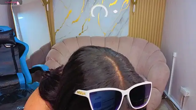 Erika_Suarez_b webcam