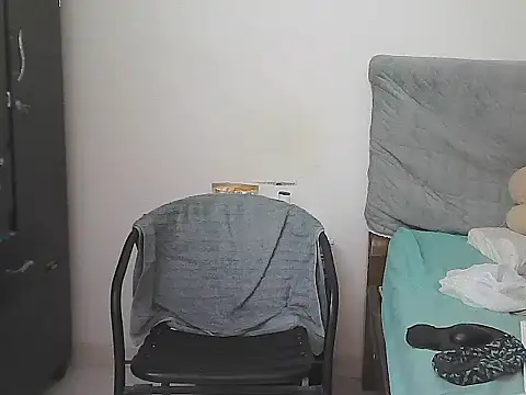 AlphaLatinoBear webcam