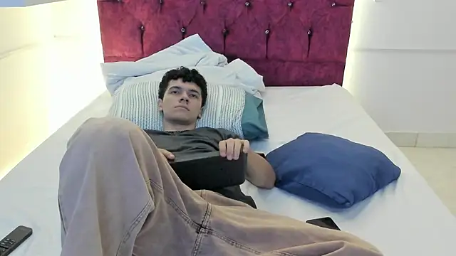 Noah_Rodrigez webcam