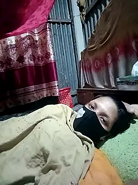 ripa- (F mature) - Boobs show