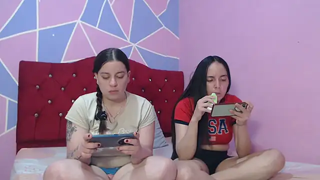 lola_barbara (G young) - flash boobs