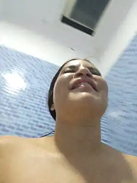 Pretty_Julieta webcam