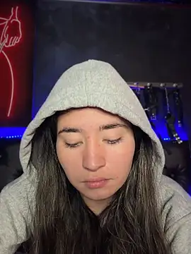 sophie_ls (F young) - Flash Pussy