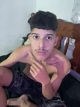 LiamGadiell live sex cam