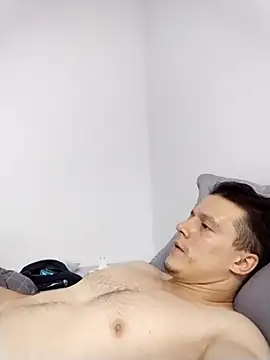 rafaelquinteroscavalhei (M young) - TIRAR O ESPERMA COM EREÇÃO