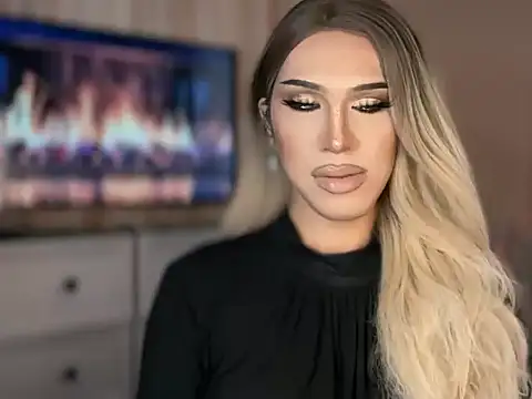 ts_glamxx (T young) - I NEED SOMEONE TO CUDDLE <3