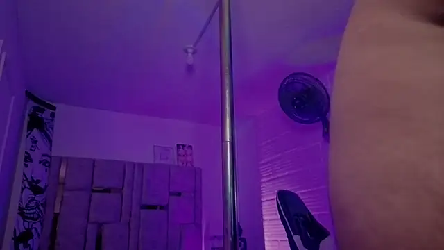 BonnieAnderson_ webcam