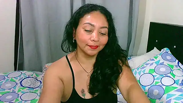 zaray_bella webcam