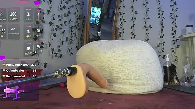 Peaches_N_Kreme webcam