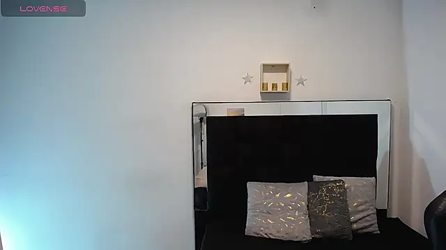 milly_sanchez webcam