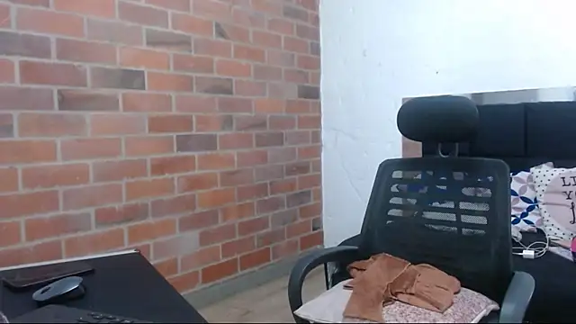 samantha__karolstone webcam