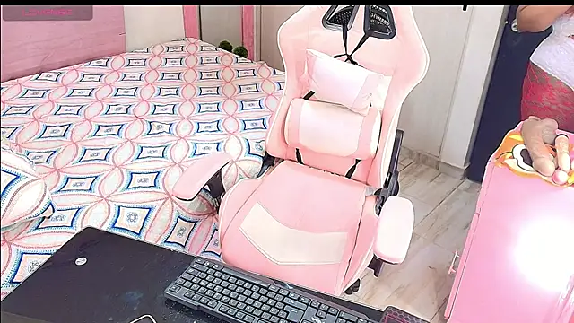 kimberly_bellu webcam