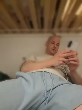 HornyTeacher1987 webcam