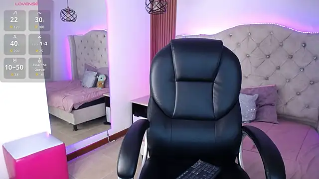 Elizabeth_Evans1 webcam