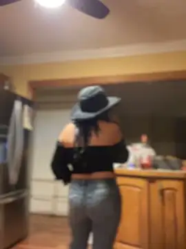 LittleMissEeve webcam