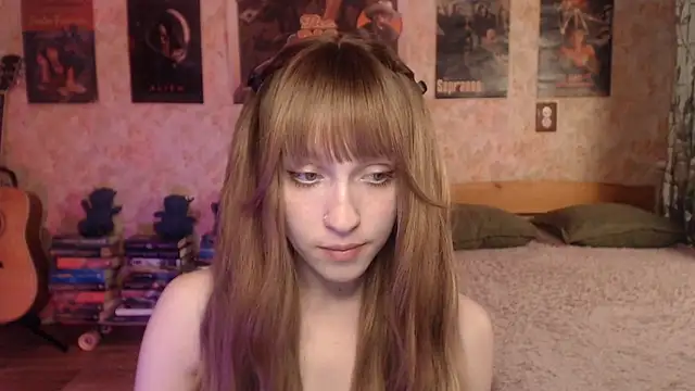 Friendly_Ellie webcam