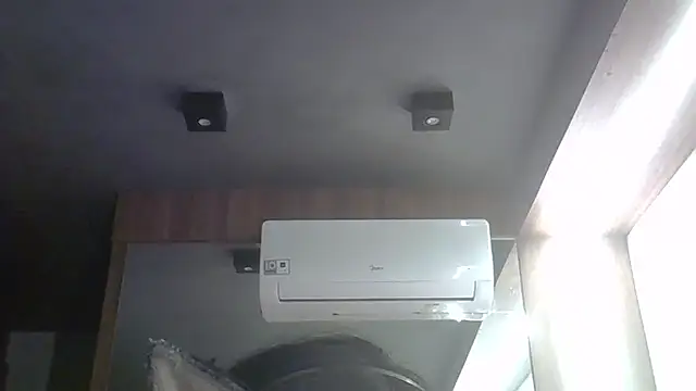 skinnykitten (T young) - smile😊sorrir