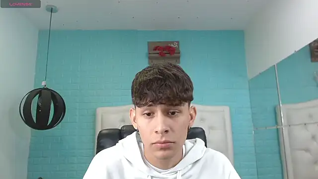 draxblade09 (M twink) - show ass doggy