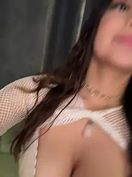 CHERRYY_BOMB_ webcam