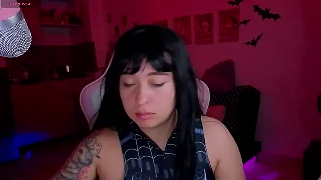 Celeste_Bauman webcam