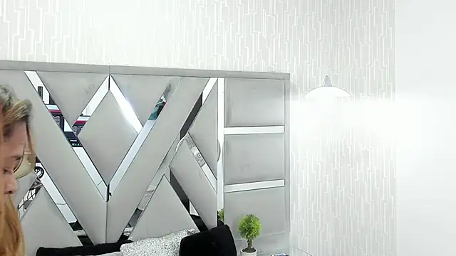 MonzerratBoyer webcam