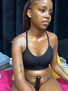 Littlebunny33 webcam