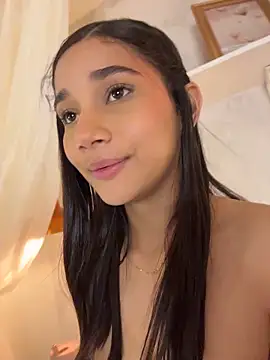 AlessiaVallmont webcam