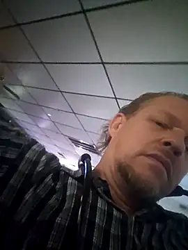 yourMasterisBored webcam