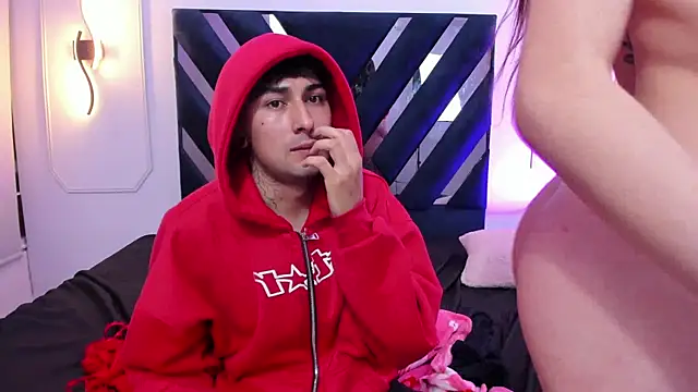 Kenji_n_Rousse live sex cam