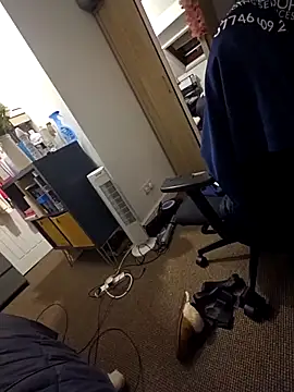 Capitan_at_work_96 webcam