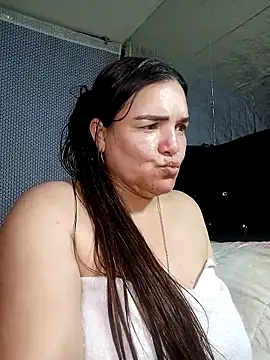 Webcam Model (Zuleyka_69)  is live.Free join now!