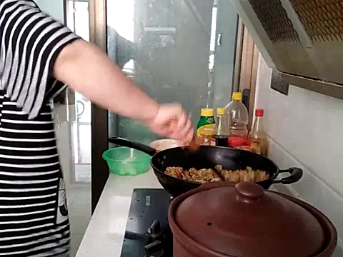 AngelwithEcup webcam