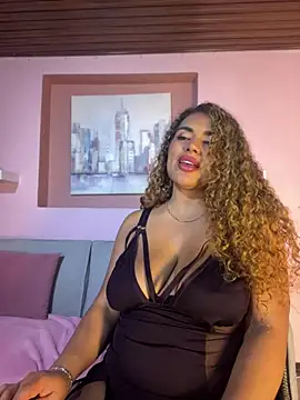 TianaRios_Pink webcam