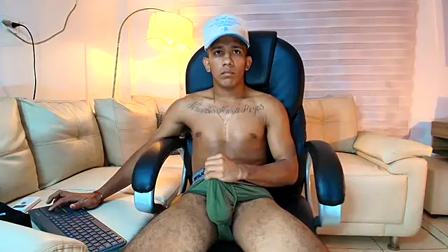 ricky_spensar23cm_ webcam