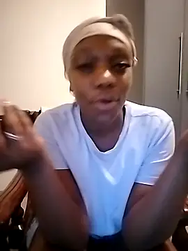 InnocentSlutXx webcam