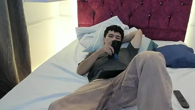 Noah_Rodrigez webcam