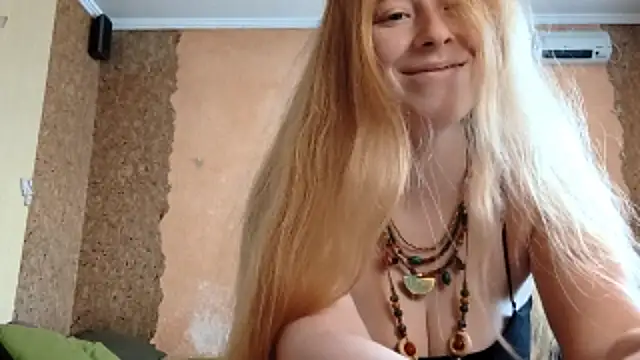 KateVibe_01 webcam
