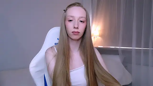 Luna_insniity webcam