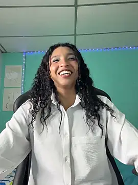 sensitive_brunette webcam