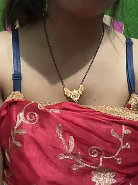 CUTI-NAINA live sex cam