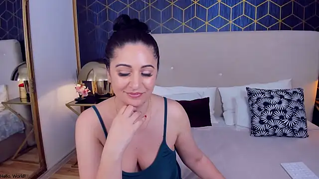 valeryblakes (F milf) - blow my mind ... and pussy 😉