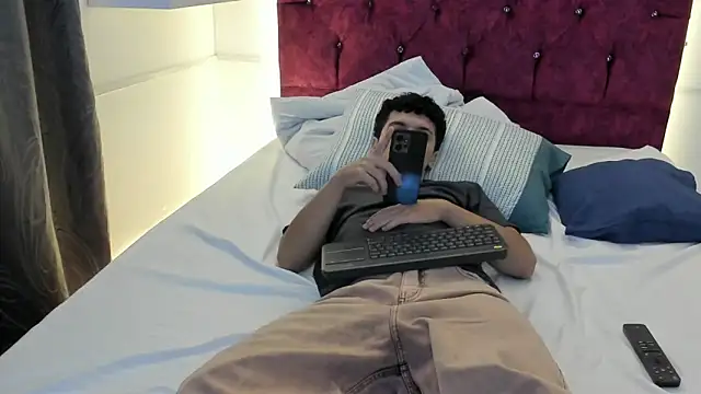 Noah_Rodrigez webcam