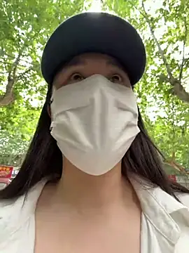 zhizhibaobei (F milf) - 手插妹妹3分钟喷水水，让宝贝们感觉我的温暖。。