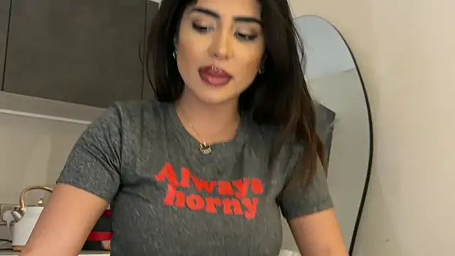 ArabicBarbie's live cam