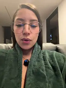 luvely_unique_ webcam