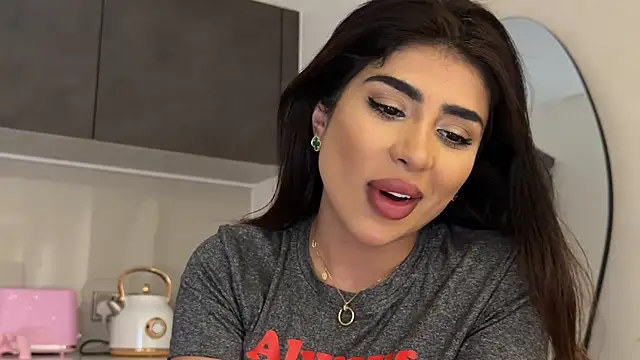 ArabicBarbie webcam
